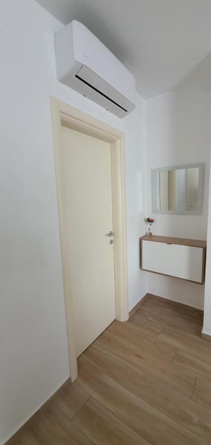 Apartment Sunrise With Private Parking بولا المظهر الخارجي الصورة