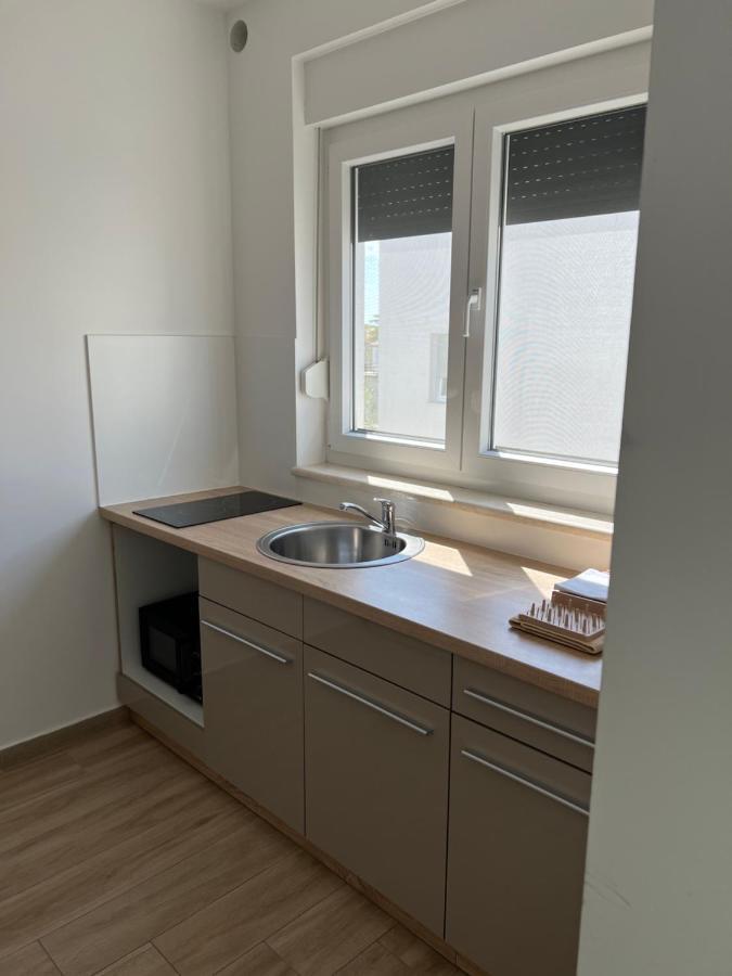 Apartment Sunrise With Private Parking بولا المظهر الخارجي الصورة