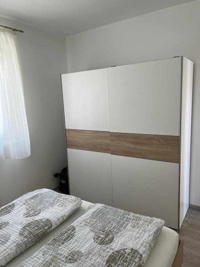 Apartment Sunrise With Private Parking بولا المظهر الخارجي الصورة