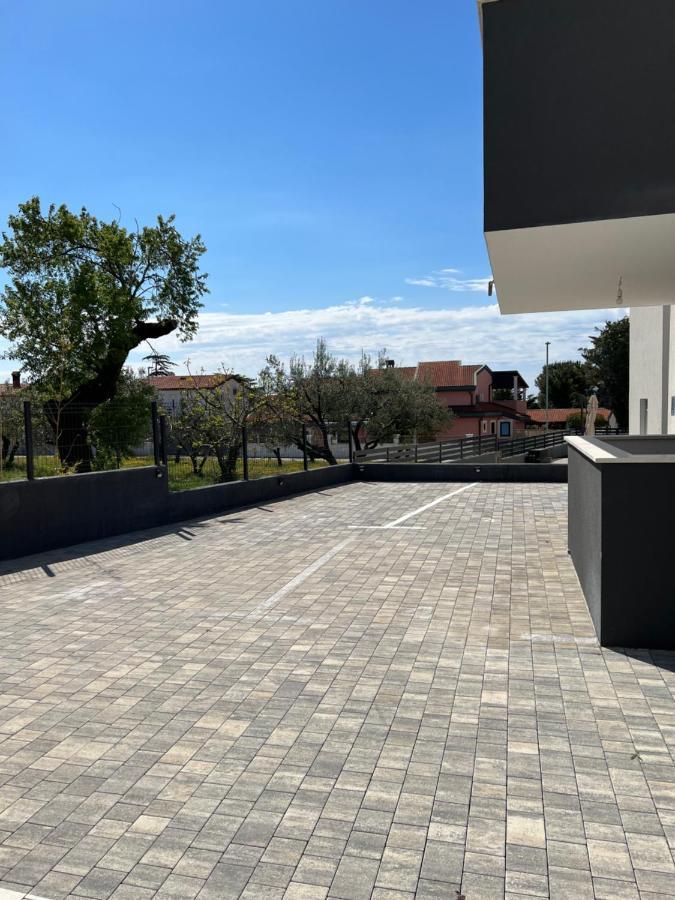 Apartment Sunrise With Private Parking بولا المظهر الخارجي الصورة