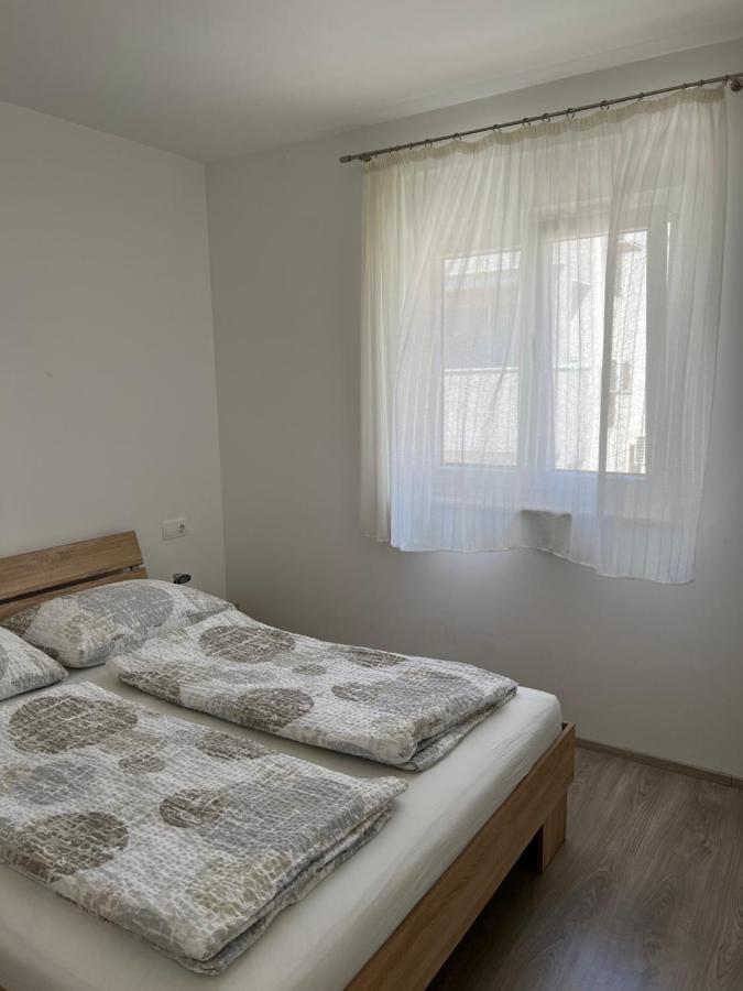 Apartment Sunrise With Private Parking بولا المظهر الخارجي الصورة