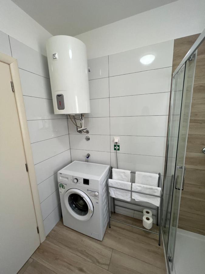 Apartment Sunrise With Private Parking بولا المظهر الخارجي الصورة