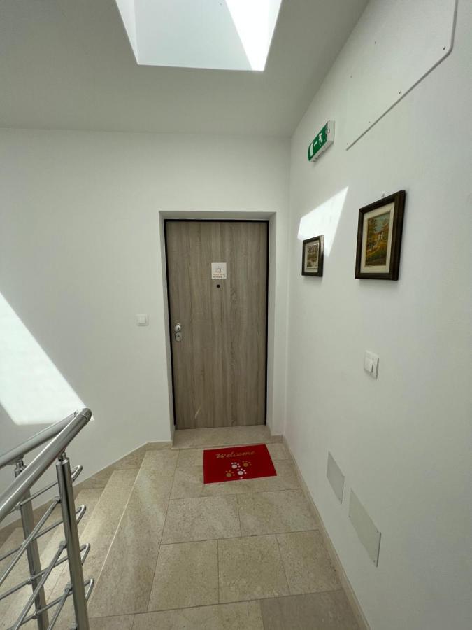 Apartment Sunrise With Private Parking بولا المظهر الخارجي الصورة