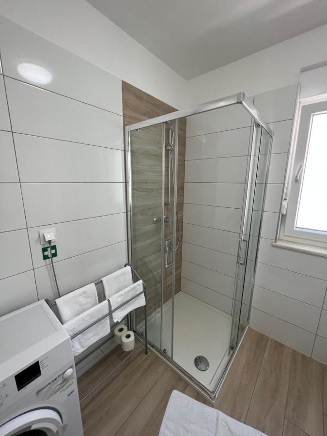 Apartment Sunrise With Private Parking بولا المظهر الخارجي الصورة