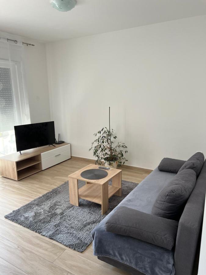 Apartment Sunrise With Private Parking بولا المظهر الخارجي الصورة